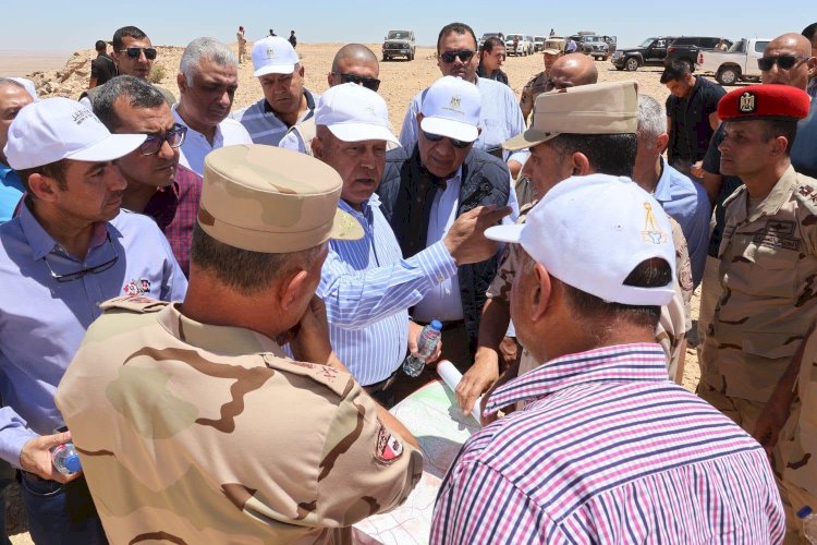 جولة ميدانية لوزيري النقل والكهرباء لبدء إجراءات إنشاء محطات رياح بجبل سحابة وعتاقة