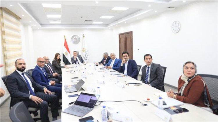 وزير التعليم العالي يبحث مع مايكروسوفت تعزيز التعاون في التحول الرقمي والذكاء الاصطناعي