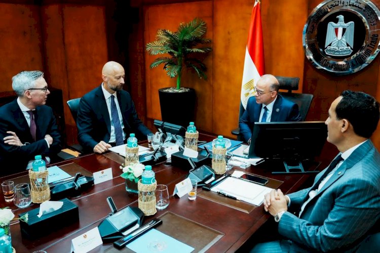 وزير الاستثمار يبحث مع مسؤولي شركة سكاتك النرويجية الخطط الاستثمارية للشركة في مشروعات الطاقة المتجددة