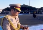 الرئيس السيسى يسلم علم القوات المسلحة لقائد حرس الشرف