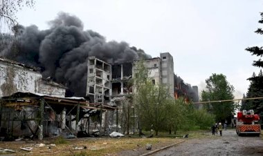 مقتل شخص في هجوم روسي واسع على كييف وأضرار كبيرة بالمباني السكنية