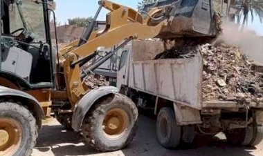 رفع 50 طنا من القمامة والمخلفات الصلبة والأتربة بحى غرب سوهاج