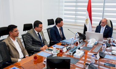 وزير الاستثمار يلتقي مؤسس شركة EVRAID دعمًا للشركات الناشئة التي توطن تكنولوجيا المركبات الكهربائية