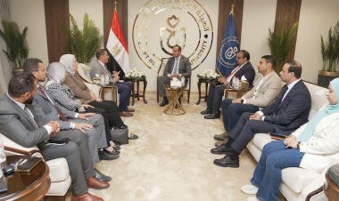 رئيس هيئة الرعاية الصحية يلتقي شعبة محرري الصحة لتعزيز الشراكة الإعلامية ودعم الوعي بالتأمين الصحي الشامل