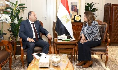 وزيرة التنمية المحلية والبيئة تتابع مع رئيس هيئة تنمية الصعيد المشروعات التنموية الجارية