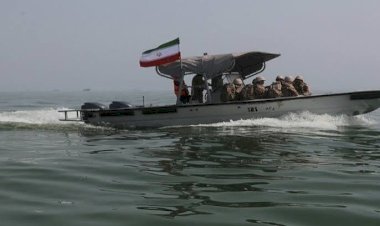 إيران تعلن احتراق ناقلتي نفط في مضيق هرمز بعد محاولة عبور مسار غير آمن