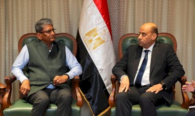 وزير العمل والسفير الهندي يبحثان تعزيز التعاون في التدريب والتشغيل ودعم الاستثمارات بين البلدين