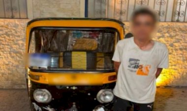 ضبط سائق توك توك ماطل سائحًا فى رد باقي قيمة التوصيل بمنطقة خان الخليلي