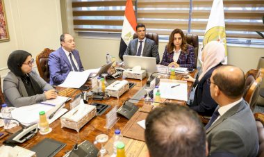 وزيرا التنمية والصناعة يبحثان مع رئيس هيئة تنمية الصعيد آليات دعم مشروعات الهيئة بالمحافظات