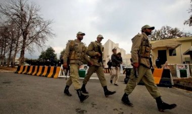 15 قتيلًا في هجوم دمو ي على نقطة للشرطة شمال باكستان