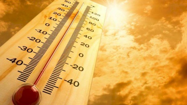 طقس شديد الحرارة ورطوبة مرتفعة.. الأرصاد: الإحساس يصل إلى 39 درجة بالقاهرة