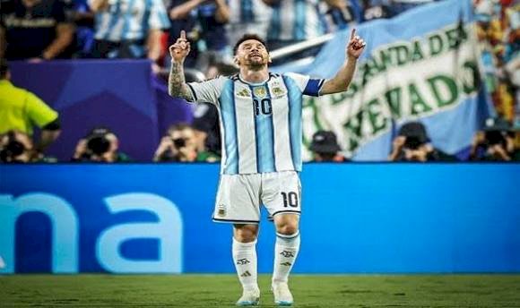 ميسي ينفرد بأرقام تاريخية جديدة قبل مواجهة مصر في كأس العالم
