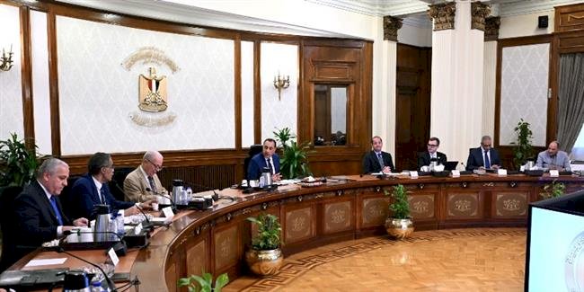 رئيس الوزراء يتابع ملف تسوية مديونية المؤسسات الصحفية القومية