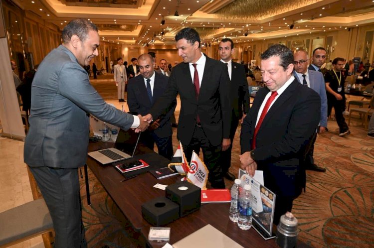 وزير الصناعة يفتتح الدورة الثالثة من معرض بعثة المشترين Egypt Power Show (EPS) ويتفقد أجنحة الشركات المشاركة بالمعرض
