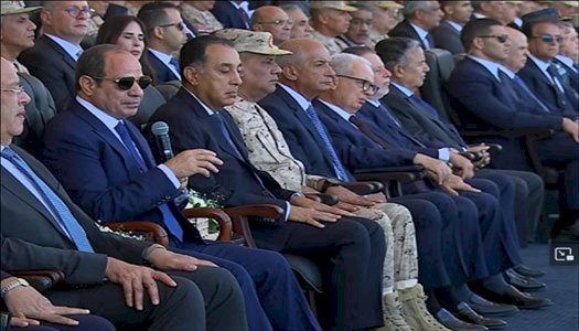 الرئيس السيسي: مقر القيادة الاستراتيجية مسؤول عن إدارة وتنسيق أعمال الدولة بكل المحافظات