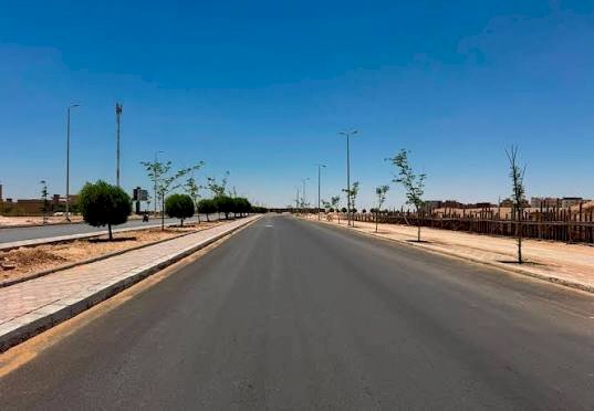 وزيرة الإسكان تتابع تنفيذ مشروعات تطوير الطرق والمرافق والتنسيق الحضاري بعدد من المدن الجديدة