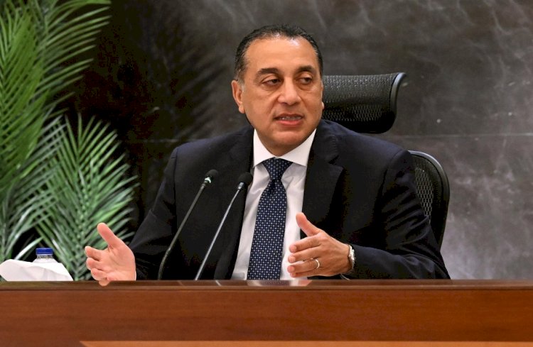 رئيس الوزراء يبحث مبادرات تحفيز العمالة غير المنتظمة وأصحاب المهن الحرة والمصريين بالخارج للاستفادة بالحماية الاجتماعية