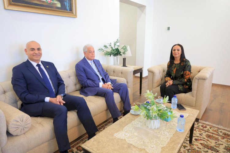 وزيرة التضامن تلتقي مستشار رئيس الجمهورية للتنمية المحلية ورئيس جامعة مدينة السادات