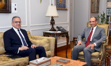 وزير الخارجية يستقبل المدير العام لمنظمة اليونسكو