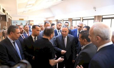 وزير التعليم العالي يتفقد مكتب التنسيق الرئيسي بجامعة القاهرة