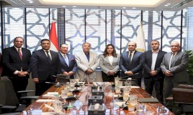 وزيرة التنمية تناقش مع رئيس غرفة الصناعات الكيماوية تعزيز صناعة تدوير المخلفات والاستفادة من الحمأة