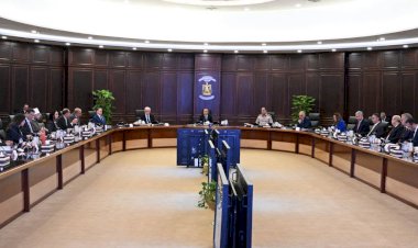 رئيس الوزراء يترأس الاجتماع الأسبوعي للحكومة