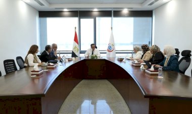 وزير الصحة يبحث التوسع في جراحات استبدال المفاصل باستخدام تقنية الروبوت