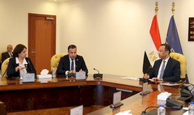 وزير الاتصالات: لن نسمح بمخالفة قواعد تسجيل وتفعيل خطوط المحمول