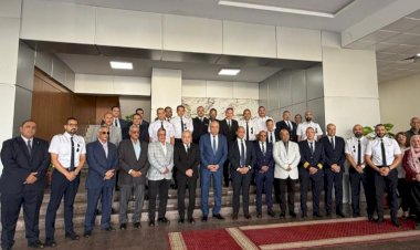 وزير الطيران يتفقد التشغيل التجريبي للأنظمة الرادارية الجديدة بمطار القاهرة