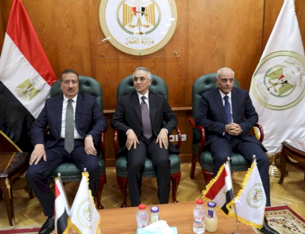 وزير العدل يفتتح محكمة بورفؤاد الجزئية ويكرّم المتميزين من القضاة وأعضاء النيابة بدائرة استئناف الإسماعيلية
