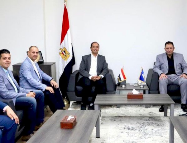 محافظ دمياط ومدير صندوق مكافحة الإدمان يبحثان توسيع برامج التوعية والوقاية