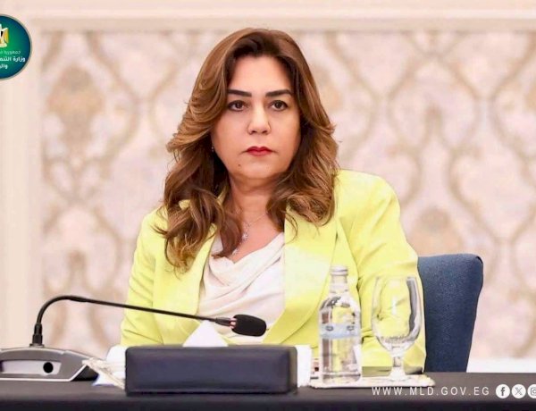 وزيرة التنمية المحلية: حملة مكبرة على عدد من الكافتيريات بكورنيش الإسكندرية.. وظبط طائر فلامنجو