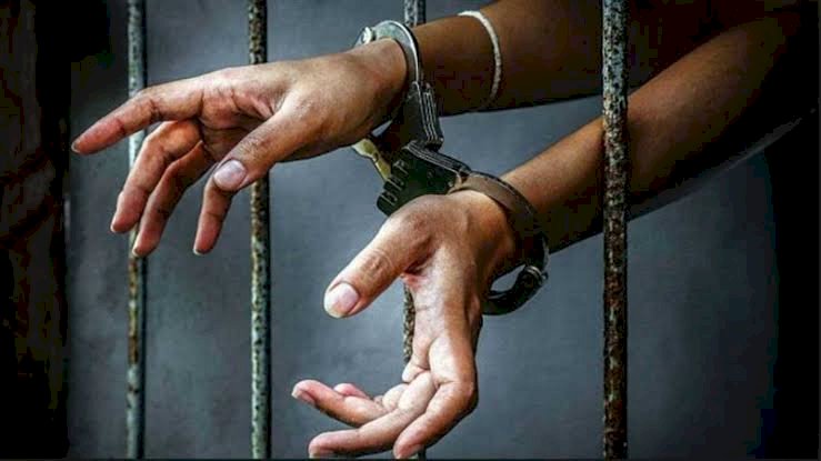 إحالة سيدة للجنايات بتهمة تهريب المخدرات بالمطار