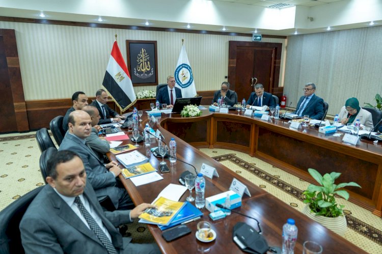 وزير البترول: تطوير معامل تكرير السويس وزيادة ضخ الخام أولوية لتعظيم الاستفادة من كل برميل