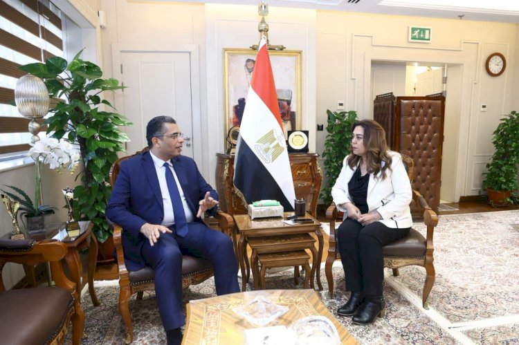 وزيرة التنمية المحلية والبيئة تتابع منظومة المخلفات والمشروعات التنموية والاستثمارية بالبحر الأحم