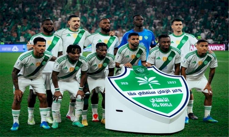 الأهلي السعودي يواجه أوكلاند سيتي في الإنتركونتيننتال تحت أنظار أمين عمر