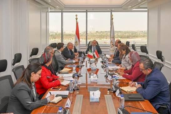 وزير الاستثمار يبحث مع السفير الإيطالي بالقاهرة زيادة الاستثمارات وتعزيز التعاون الاقتصادي      