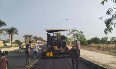 وزيرة الإسكان تتابع مشروعات تطوير الطرق ورفع كفاءة المرافق والتصدي للإشغالات بمدينة العاشر من رمضان