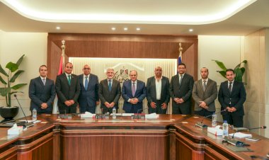 رئيس هيئة الدواء المصرية يبحث مع ممثلي شركة «آي كيو فيا» تعزيز التعاون في التحول الرقمي والذكاء الاصطناعي والبيانات الدوائية