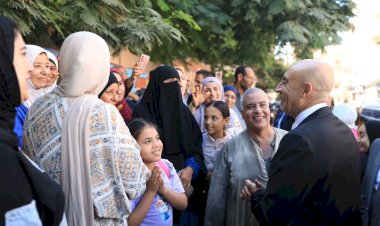 وزير التربية والتعليم يتفقد عددا من مدارس محافظة الغربية ويتابع جاهزية المدارس وانتظام الطلاب وسير العملية التعليمية