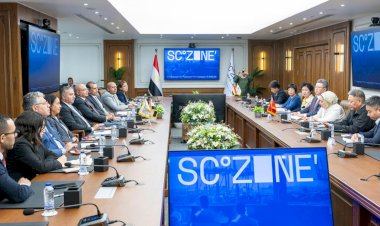 رئيس اقتصادية قناة السويس يبحث مع مسؤول صيني تعزيز التعاون الصناعي والاستثماري وجذب المزيد من الاستثمارات إلى المنطقة