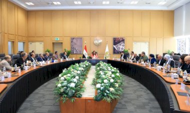 وزيرة التنمية المحلية تعقد حواراً مجتمعياً لمتابعة تنفيذ قرار تنظيم أعمال الصيد وحماية الطيور المهاجرة