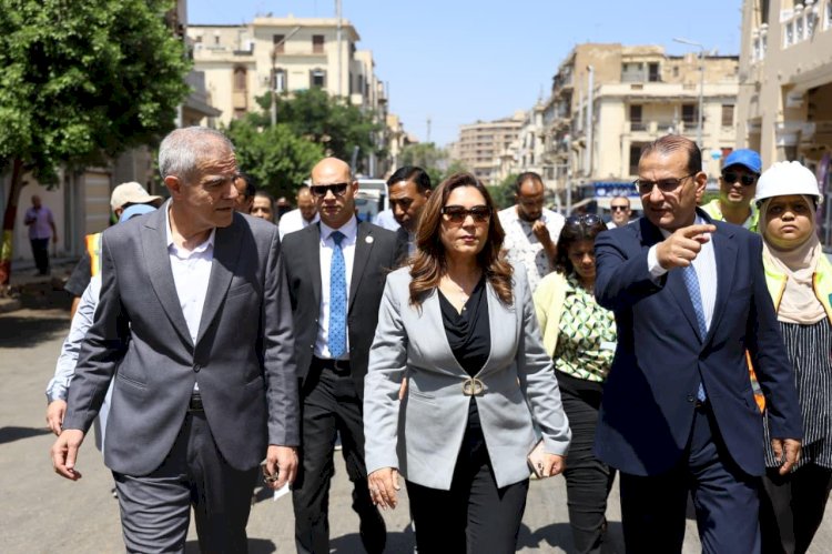 منال عوض تتفقد الموقف التنفيذي لأعمال تطوير شارع إبراهيم باشا بمنطقة الكوربة بمصر الجديدة