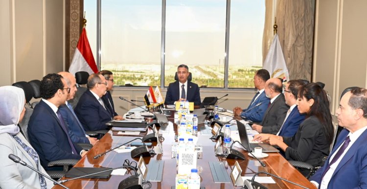 وزير التموين يبحث مع البنك الإسلامي للتنمية التوسع في تمويل مشروعات لتعزيز الأمن الغذائي