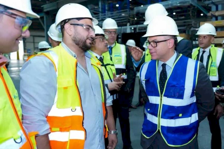 وزير الاستثمار  يفتتح خط إنتاج جديد لشركة «جارديان جلاس» الأمريكية بالعاشر من رمضان