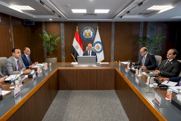 وزير البترول يشيد بنمو إنتاج البتروكيماويات وفتح أسواق عالمية جديدة للتصدير