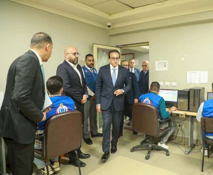 وزير الصحة يتفقد مركز الخدمات الطارئة 137 ويؤكد اهمية  سرعة الاستجابة لاحتياجات المواطنين