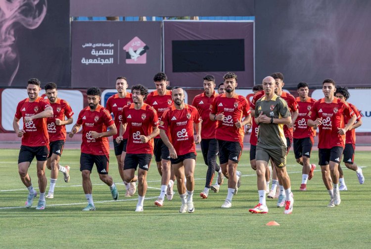 الأهلى يصرف 200 مليون جنيه مقدم عقود اللاعبين المحليين والأجانب