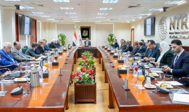 وزير الاتصالات يجتمع بأعضاء لجنة صناعة الاتصالات بالجهاز القومي لتنظيم الاتصالات