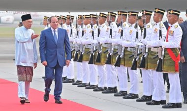 عاجل.. الرئيس السيسي يلتقي بملك ماليزيا بالقصر الوطني الماليزي "إستانا نيجارا"